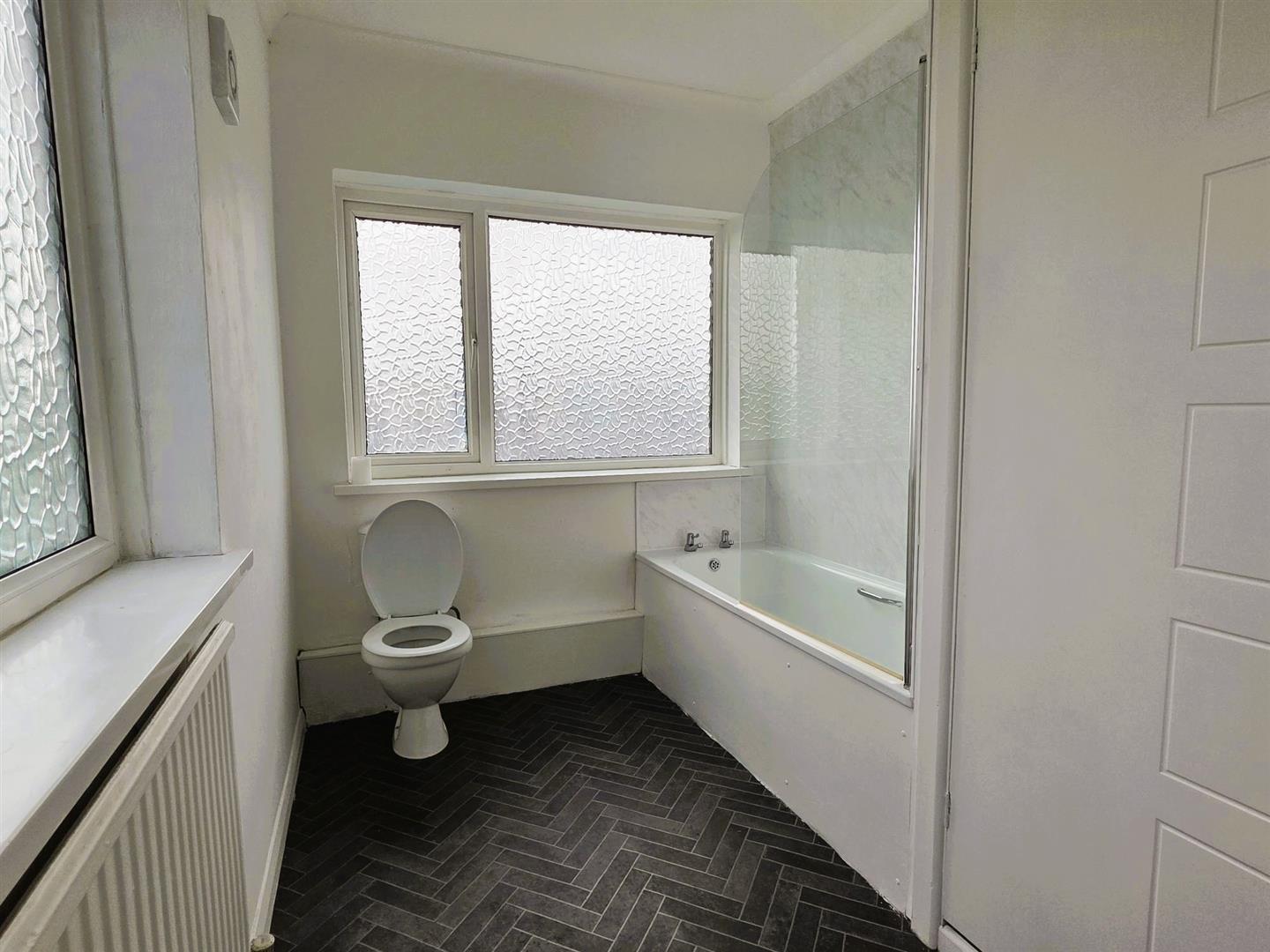 Dillwyn Street, Llanelli, SA15 1BU